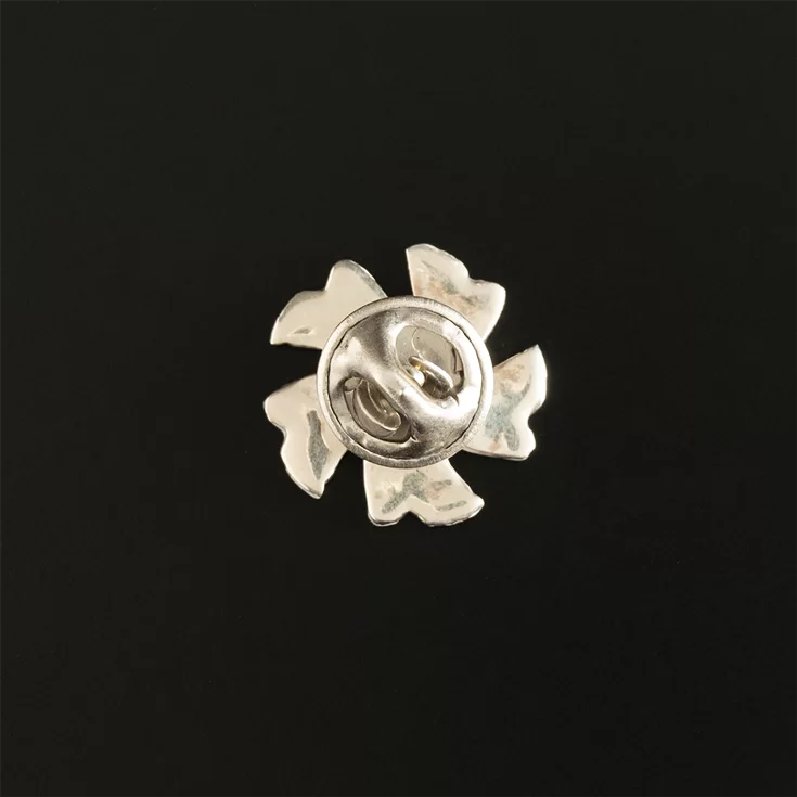 PETAL BROOCH 1