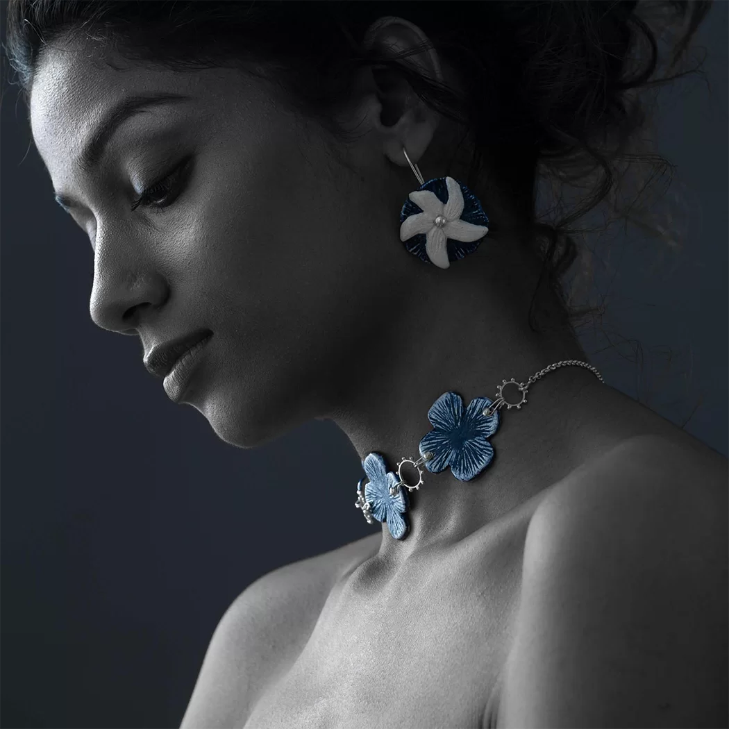 aparajita choker blue 1