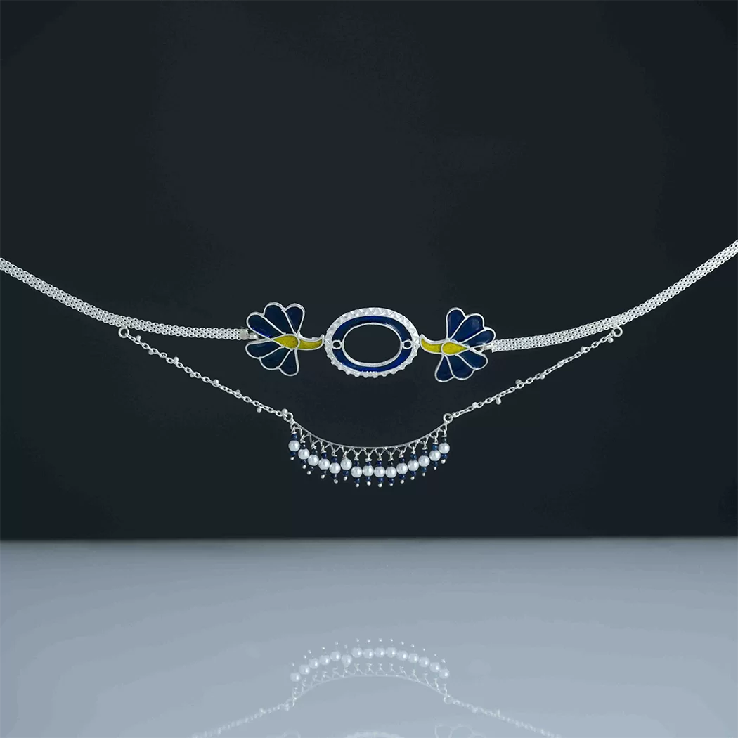 aparajita silver choker